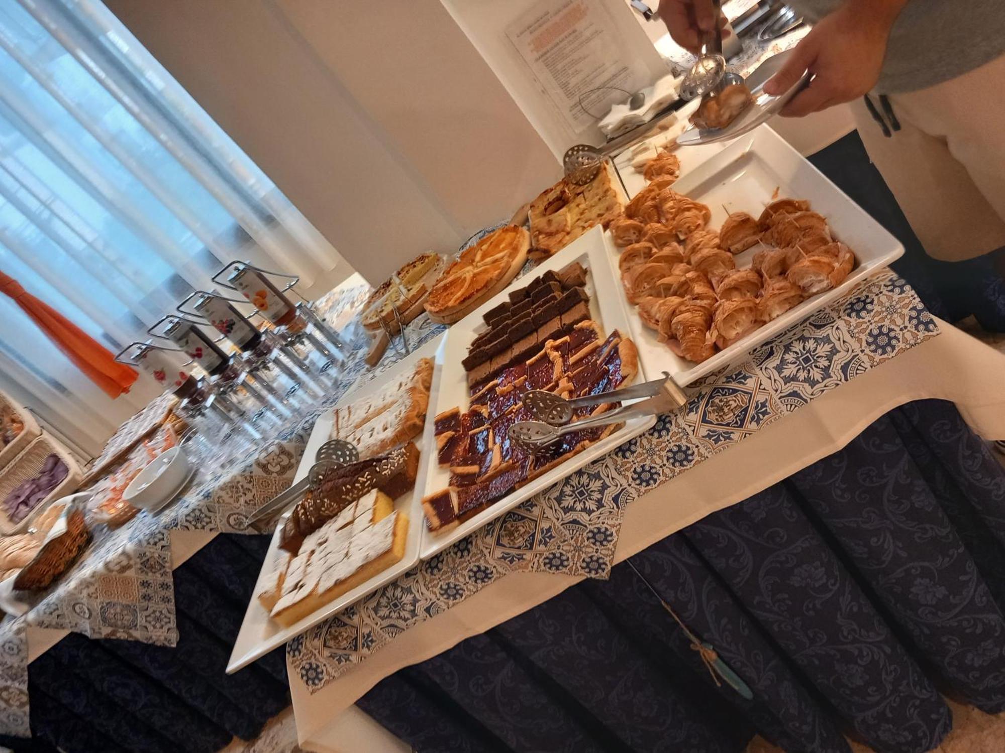 Alaska 里米尼 外观 照片